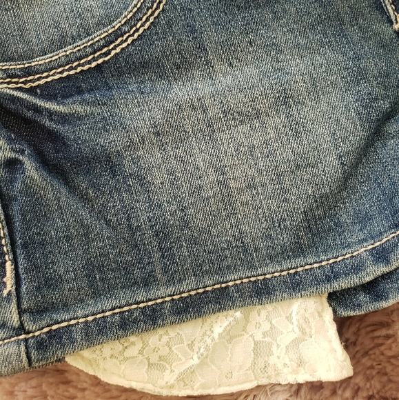 🤠BONGO Brand Jean Shorts with Lace Pockets - Picture 6 of 8